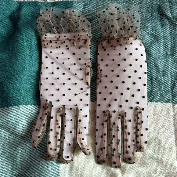Mesh polka dot gloves - Picture 3 of 3